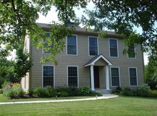 1048 S Wyckford Rd, Olathe, KS 66061