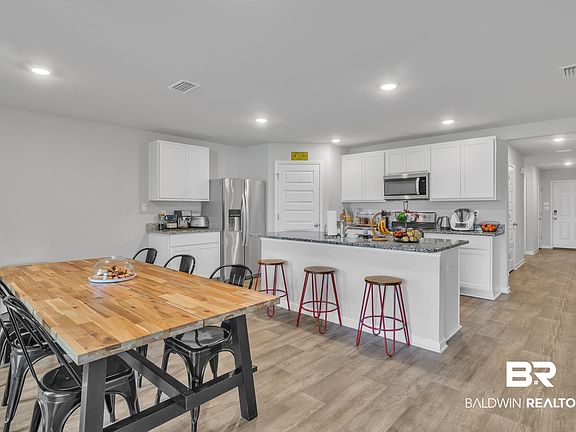 4th image of 24532 Tepin Ln