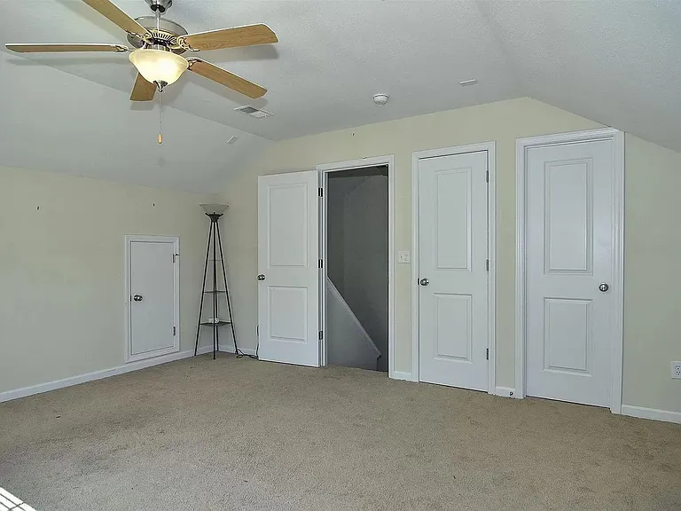 305 Chestnut Oak Ct — Photo 30
