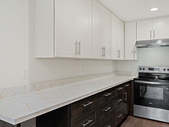 5th image of 6440 139th Pl NE #2