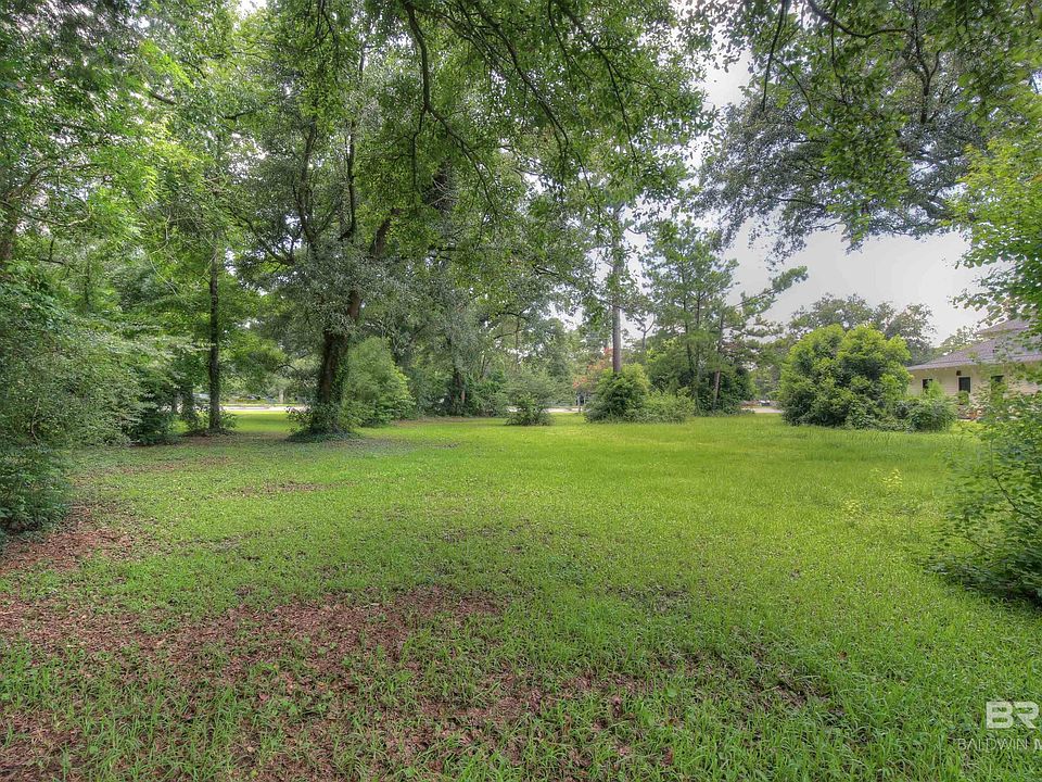 2nd image of 304 Greeno Rd N #5