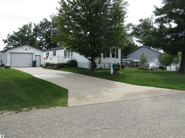 3287 Comanche Trl, West Branch, MI 48661