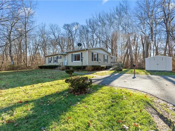 53 Stone Hedge Road, Westbrook, CT 06498