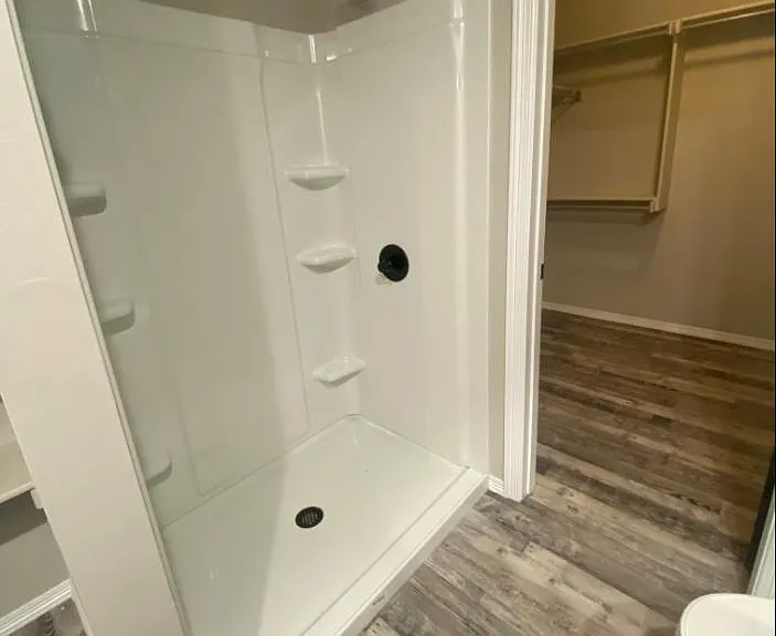 414 Lisa Cir — Photo 17