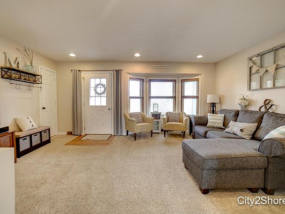 5th image of 2216 Sandstone Dr