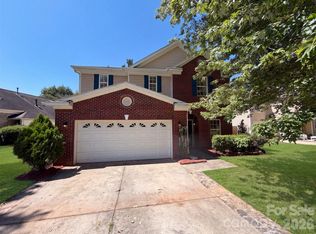 14021 Pinyon Pine Ln, Charlotte, NC 28215