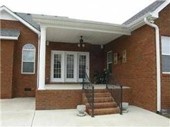 2nd image of 14865 Versailles Rd