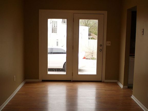3rd image of 2518 McMillan St