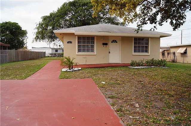 1st image of 321 NW 1st Avenue