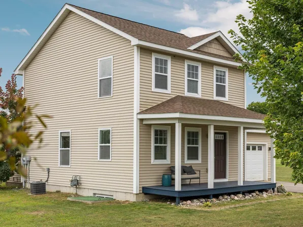 338 Kratky Dr, Traverse City, MI 49696