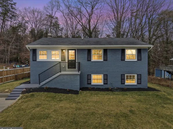 4604 Kentwood Ln, Woodbridge, VA 22193