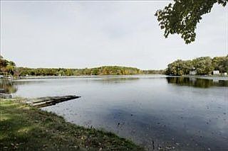 4th image of 10579 Clear Lake Ave