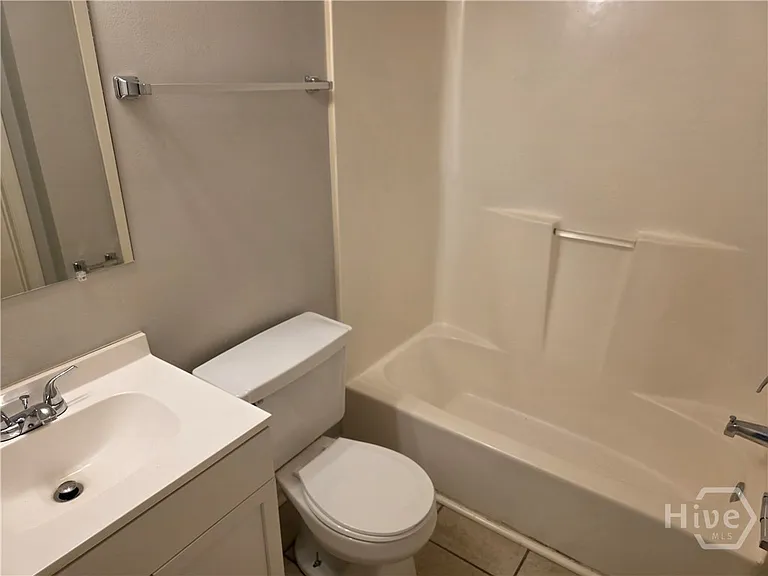 230 Lanier Dr #290 — Photo 7