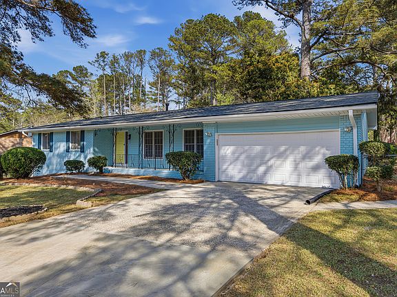 2nd image of 2494 Fairway Cir SW