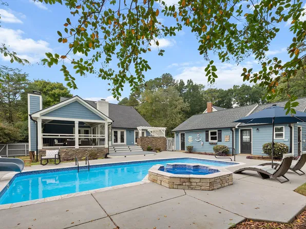 8421 Wyndridge Dr, Apex, NC 27539