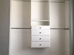 311 Morningside Dr SE, Albuquerque, NM 87108
