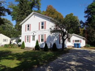 92 S Main St, Milan, OH