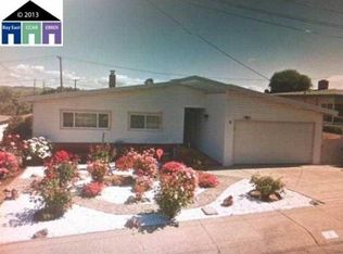 2 Bayview St, Crockett, CA 94525