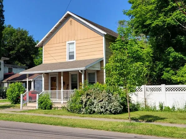 26 Pine St, Bath, NY 14810