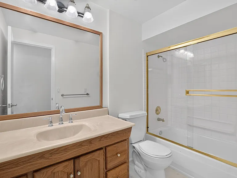 3470 NW Park View Dr — Photo 17