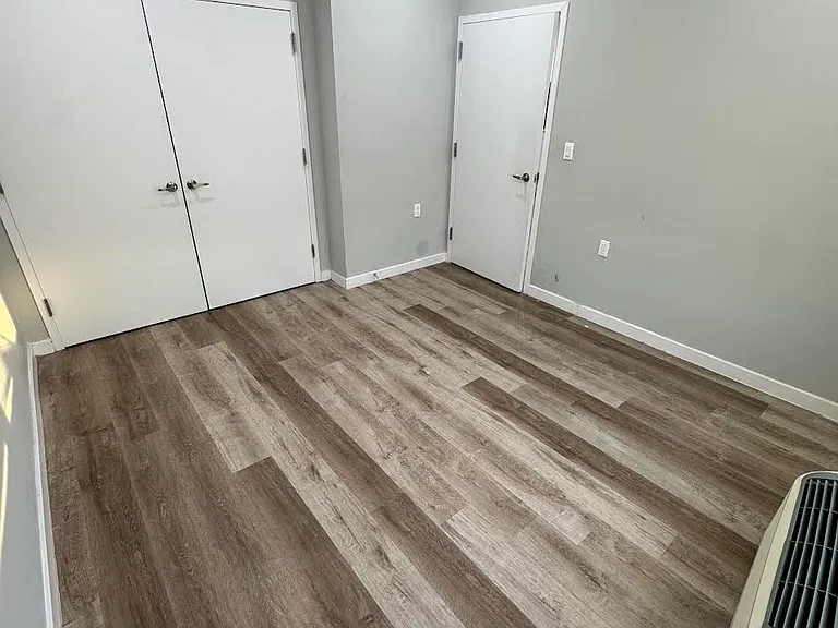 283 Fulton Pl — Photo 5