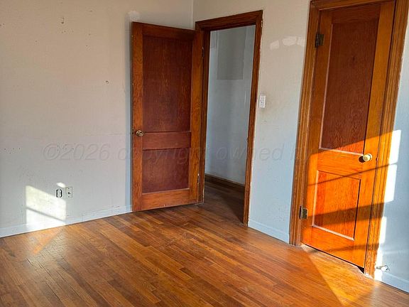 4th image of 419 Cheyenne Ave