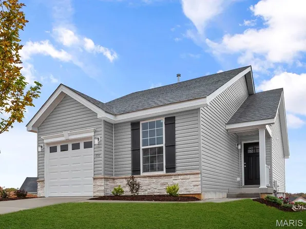 1083 Vardon Meadows Dr, Union, MO 63084