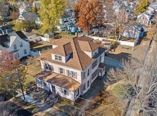 85 Rutherglen Ave, Providence, RI 02907