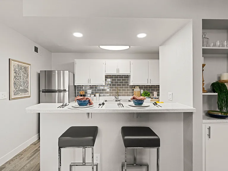 Aventura Apartments — Photo 3