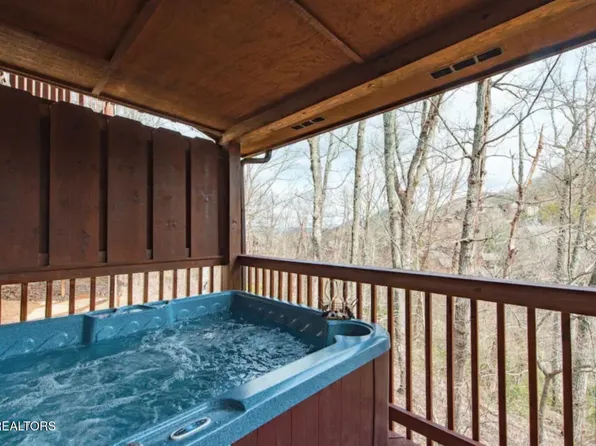 1519 Boo Boos Way, Sevierville, TN 37862