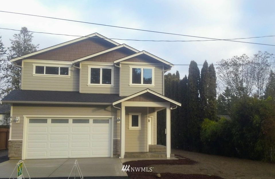 1st image of 621 Jones Drive SE
