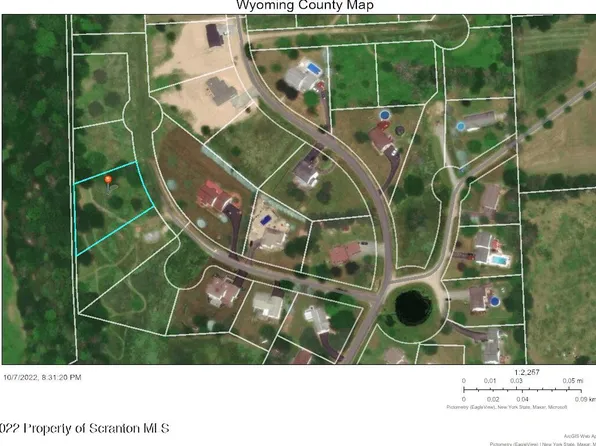 62 Clinton Dr, Factoryville, PA 18419