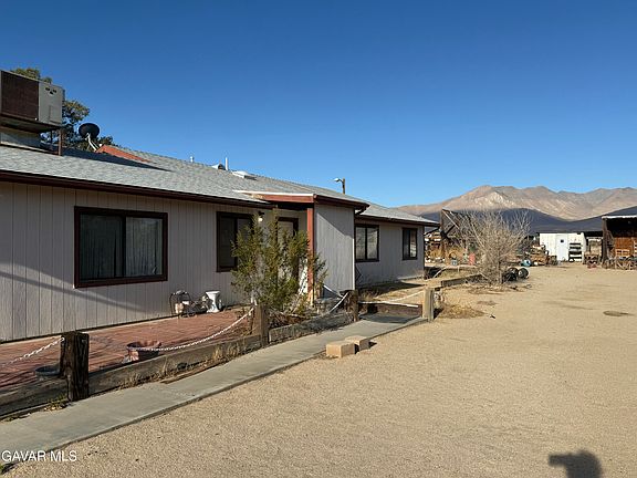 4th image of 3443 3rd St