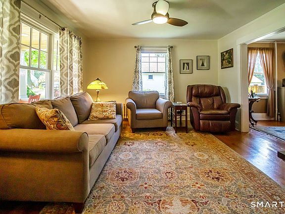5th image of 27 Cottage Street