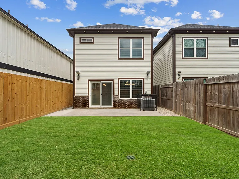 3539 Mount Pleasant St #A — Photo 21