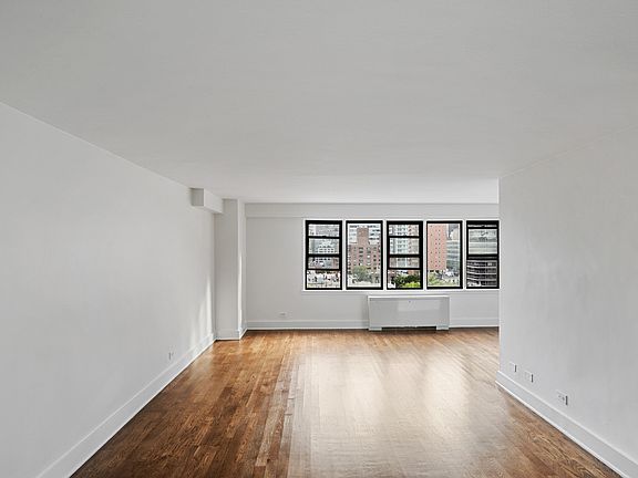 3rd image of 220 E 63rd St #12-N*