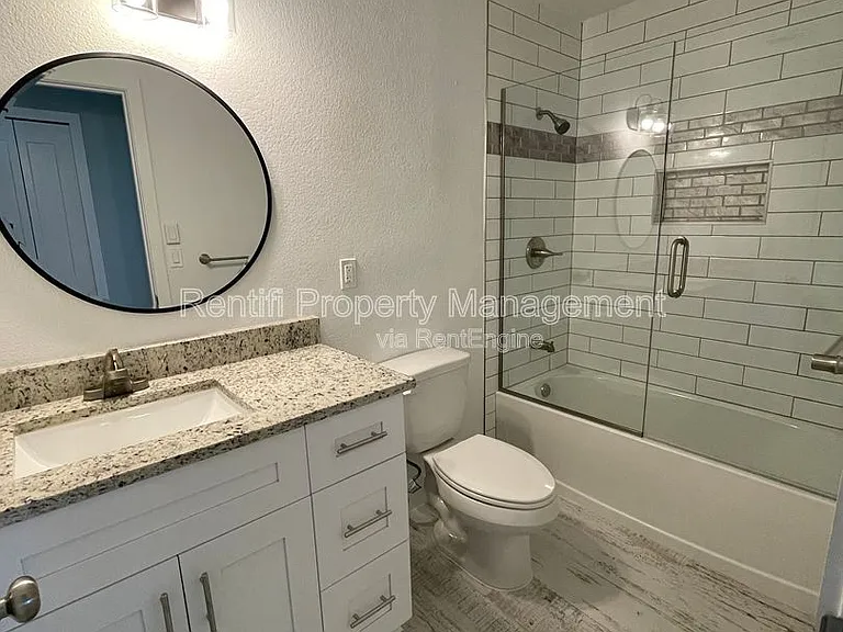 1322 Miramar St #2 — Photo 31