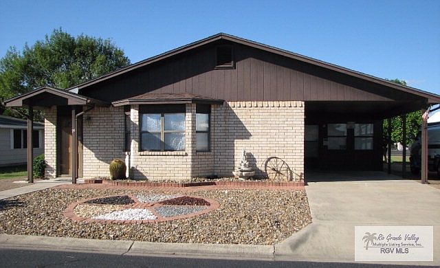 1st image of 74 Blackhawk Dr #74
