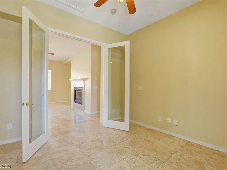 10214 Elk Valley St — Photo 13