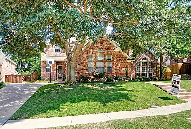 1st image of 805 Tree Hill Ct