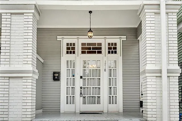 2 bed, 1.0 bath, 850 sqft, $1,800 — Photo 2