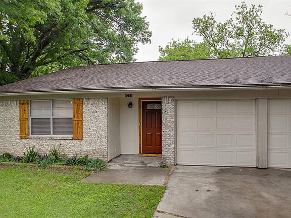 2nd image of 8224 Redonda St