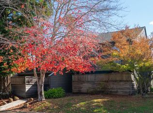 8331 Valley View Ct, Sebastopol, CA 95472