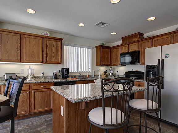 3rd image of 10263 Headrick Dr