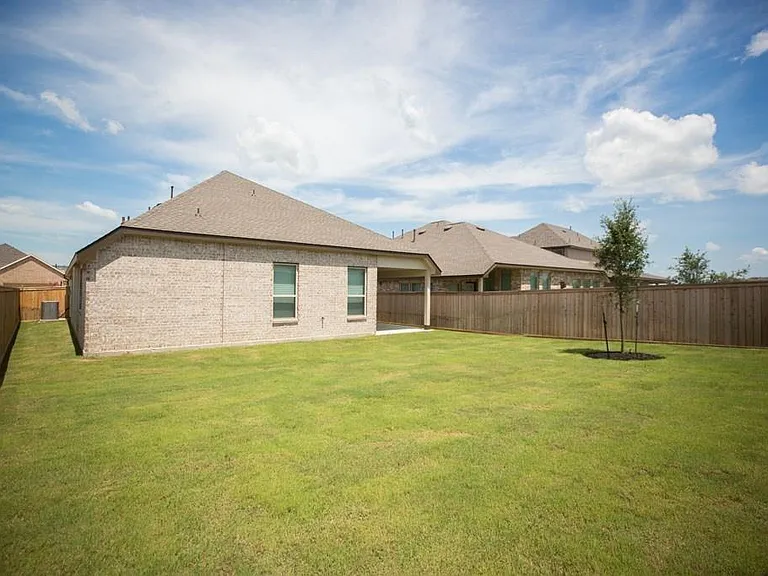 15810 Vanderpool River Dr — Photo 6