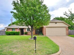 302 Johnston Blvd, Waxahachie, TX 75165