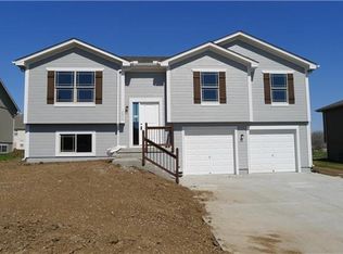 18905 E 16th St, Independence, MO 64058
