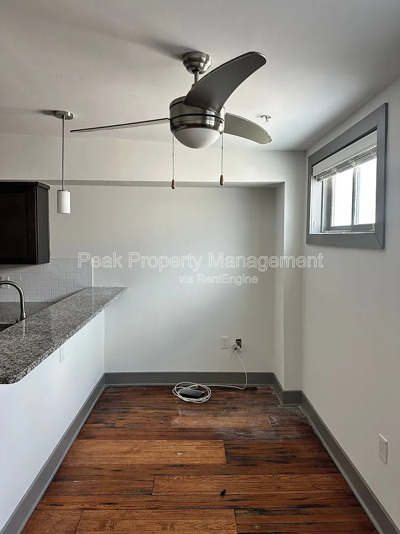 1 bed, 1.0 bath, 479 sqft, $1,100 — Photo 4