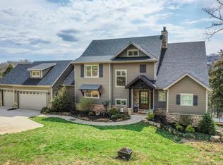 520 Creekside Trce, Saddlebrooke, MO 65630