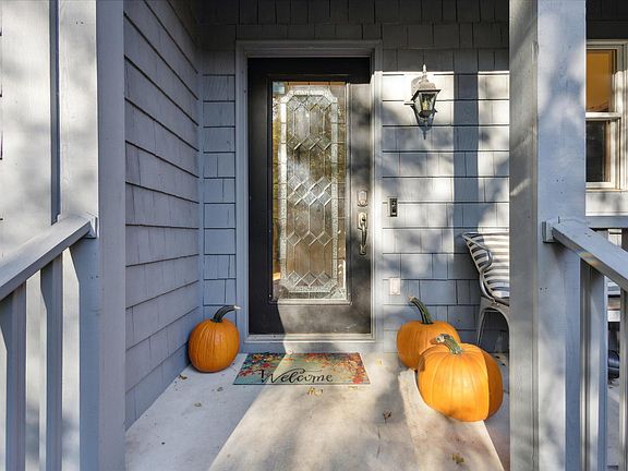 5th image of 4604 Forest Ln